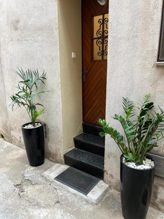 Apartament La Cova Peralada Exterior photo